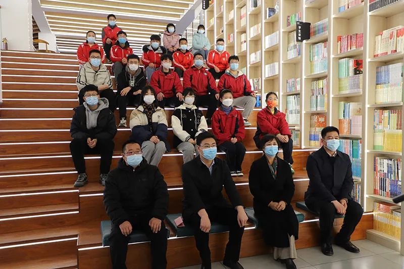 爱心助学，，，，，情系教育